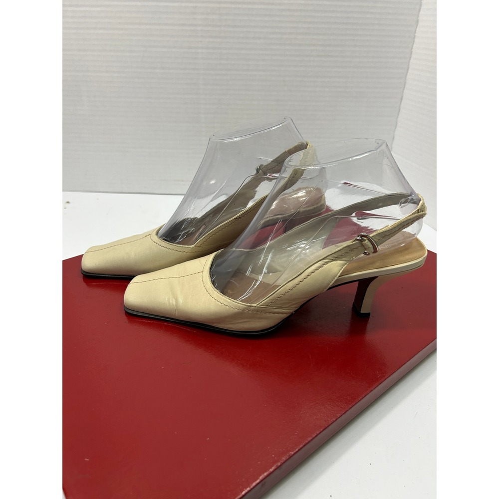 Nine West Solid Slingback Pumps 6M Cream Leather Square Toe Kitten Heel 90s Chic